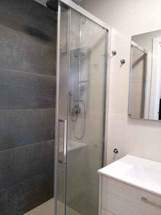 Love Mirrors And Flowers - Affitti Brevi Italia Apartment Bari Bagian luar foto